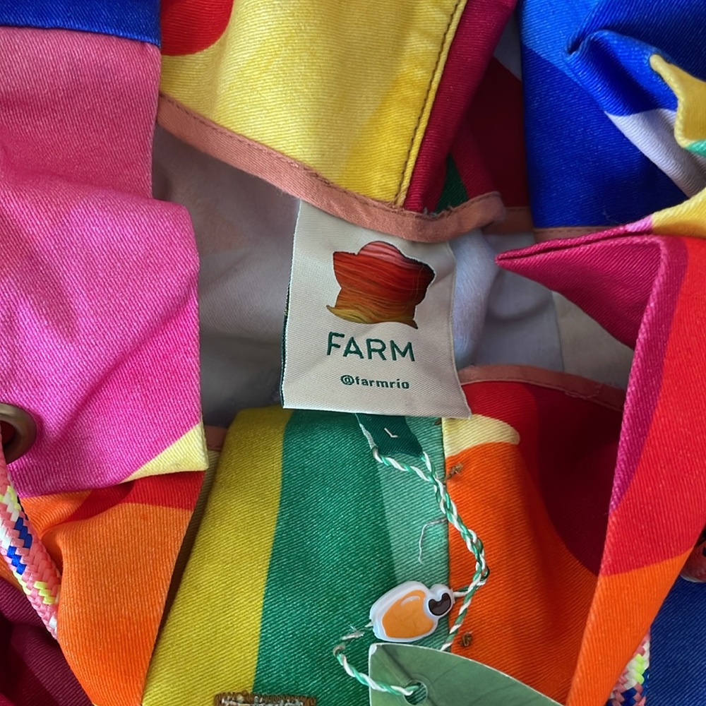 Farm Rio Multi Color shorts - Picture 5 of 6